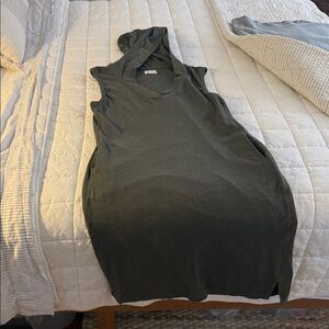 Pact Charcoal Sleeveless Hooded Dress